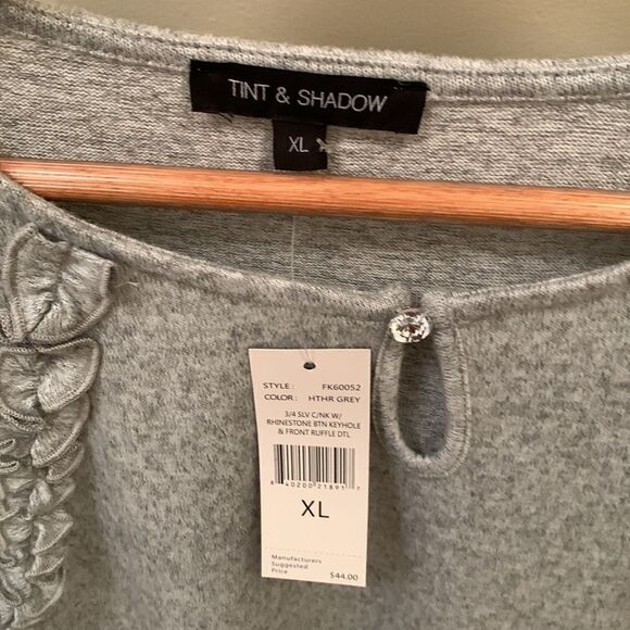 Tiint and shadow sweater - Picture 2 of 3